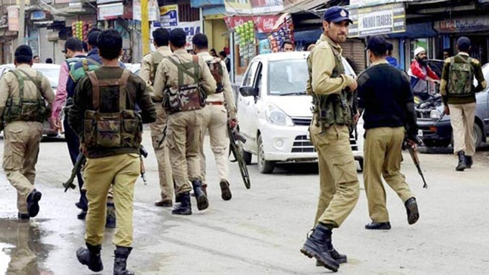 J&amp;K police arrest 8 including woman arrested with heroin, cannabis