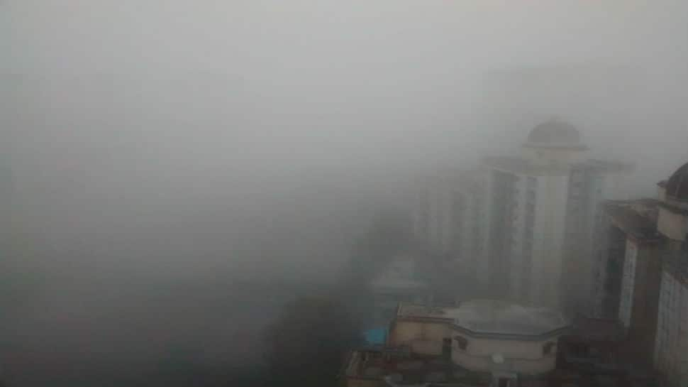 Fog or Smog? Twitter debates why Mumbai turned into Delhi