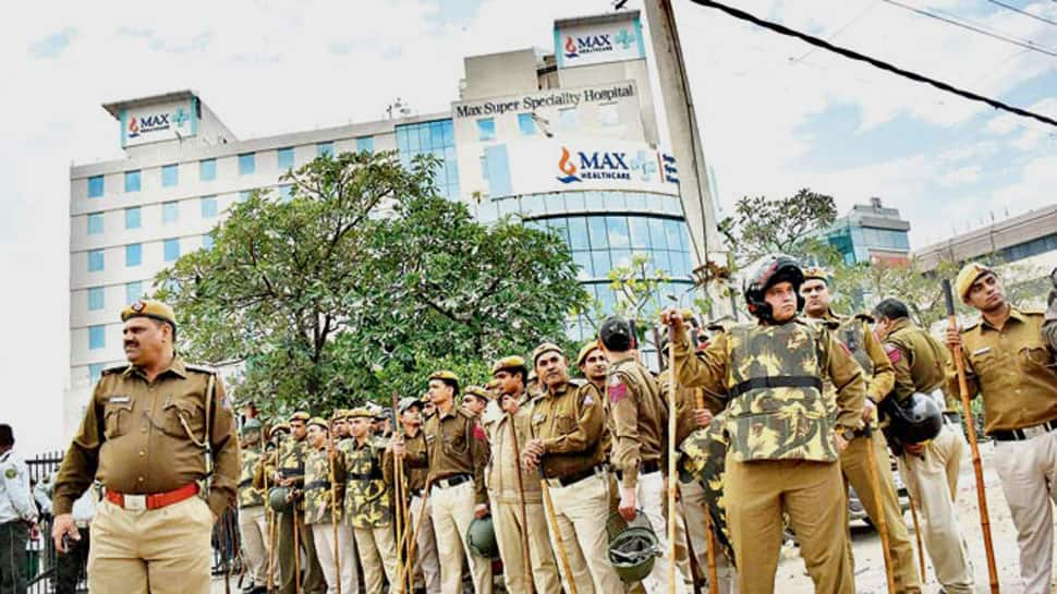 Delhi: OPD of Max Hospital Shalimar Bagh over medical negligence case, patients left in a lurch