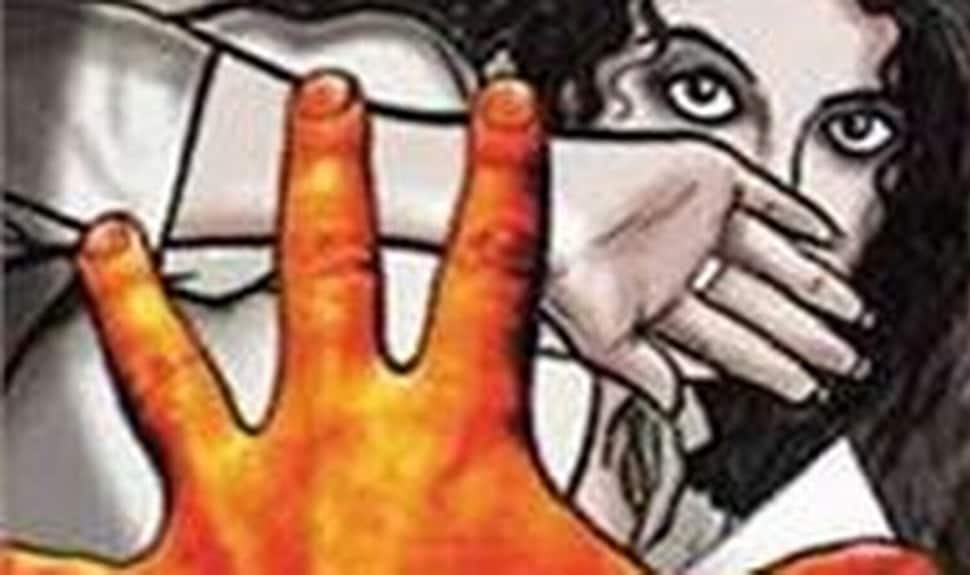 Horror! Woman molested, thrown out of moving cab at Delhi&#039;s Rajiv Chowk 