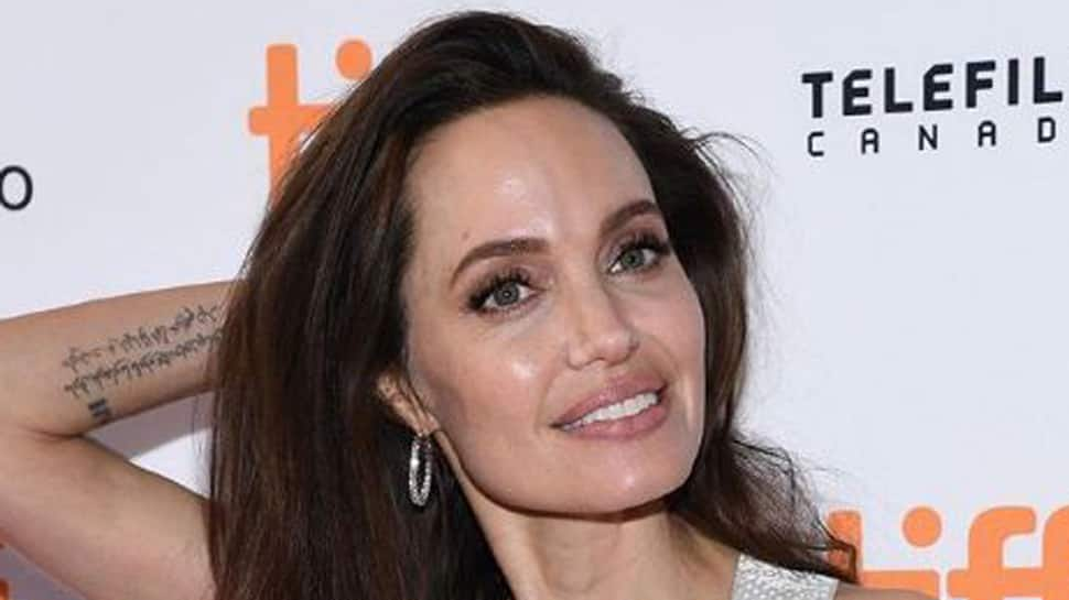 Angelina Jolie became actor to pay her mother&#039;s bills