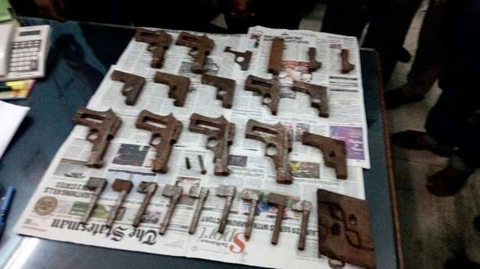 35 countrymade pistols recovered, two arrested Lucknow News Zee News