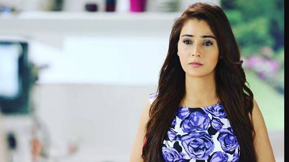 Cameos are like visiting relatives: Sara Khan