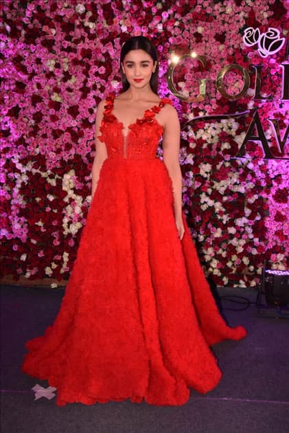 Actress Alia Bhatt at the red carpet of 