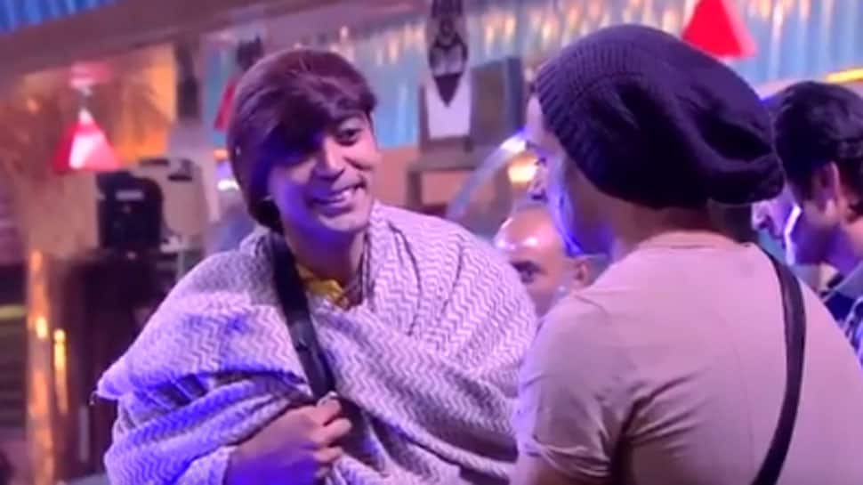 Bigg Boss 11: Lab workers try to make robots laugh – Watch hilarious Video