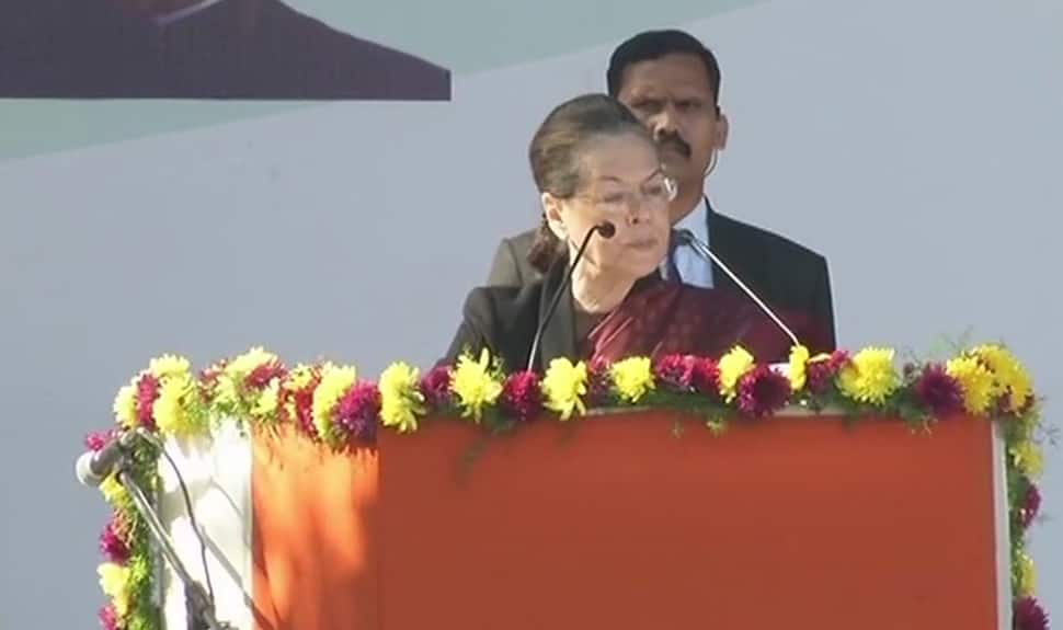 Miffed Sonia Gandhi forced to pause her last address as Congress chief, thanks to firecrackers