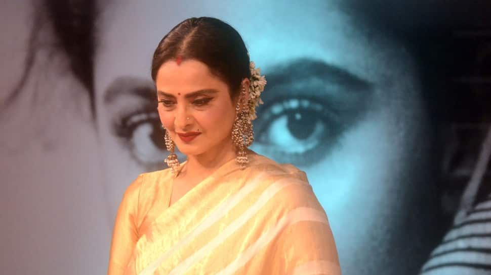 Smita Patil a far better actress than me, says Rekha