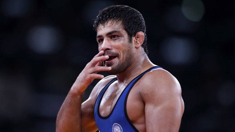 Sushil Kumar, Sakshi Malik win gold at Commonwealth Wrestling Championship