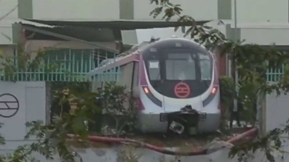 Delhi metro train crashes into a wall during test run on new line