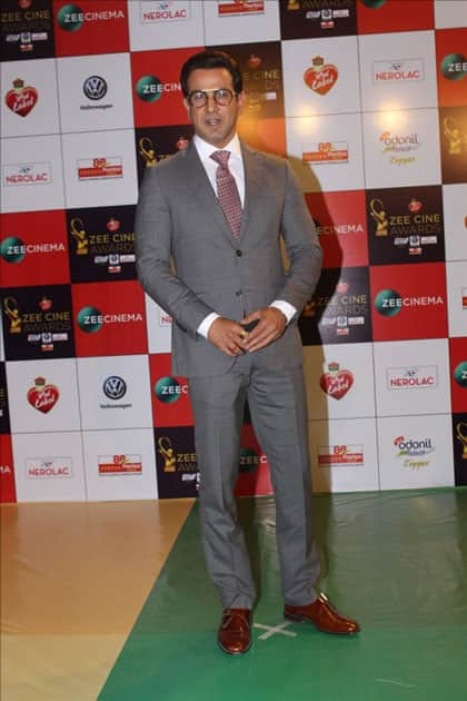 Actor Ronit Roy at the red carpet of 