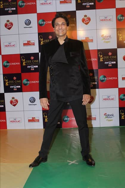 Choreographer Shiamak Davar at the red carpet of 