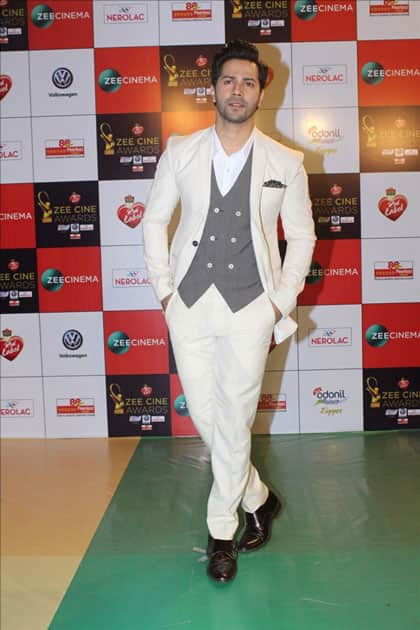 Actor Varun Dhawan at the red carpet of 