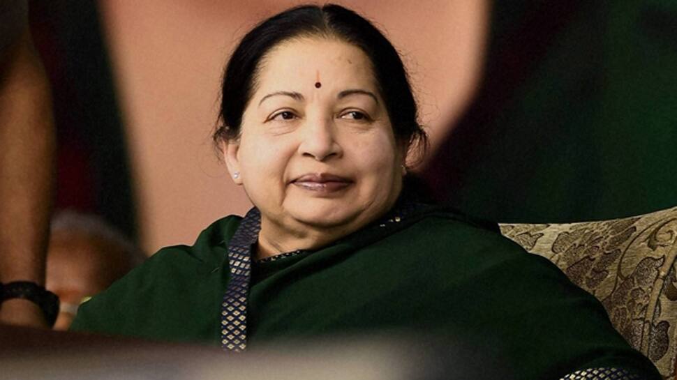 Jayalalithaa&#039;s death probe deepens, Sasikala, Apollo Hospital chairman summoned