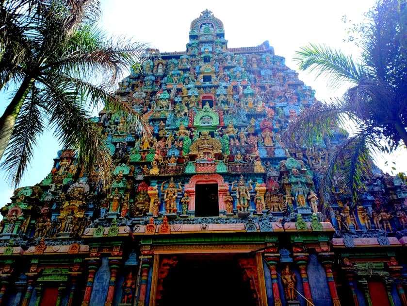 Jambukeswarar Temple in Thiruvanaikaval near Trichy, Tamil Nadu is home to the Jambu Lingam. It represents Water.