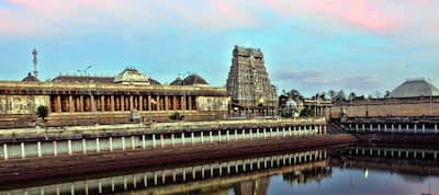 Thillai Nataraja Temple in Chidambaram, Tamil Nadu is home to the Akasha Lingam. It represents Space.