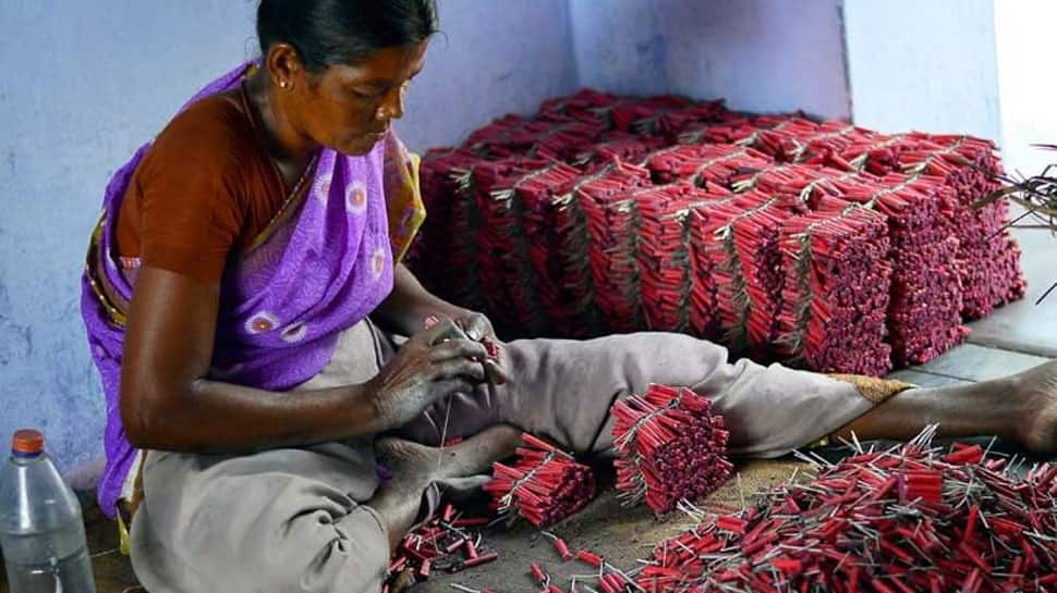 Firecracker units in Tamil Nadu&#039;s Sivakasi down shutters, citing uncertain future