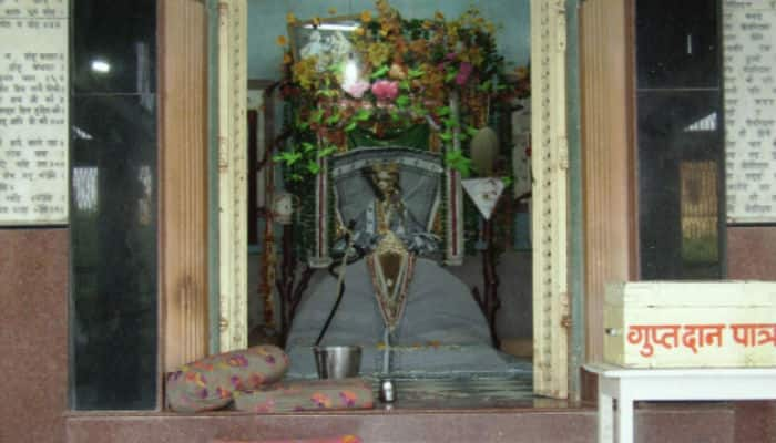 Watch: Man brandishes gun amid scuffle with Banke Bihari temple staff in Vrindavan