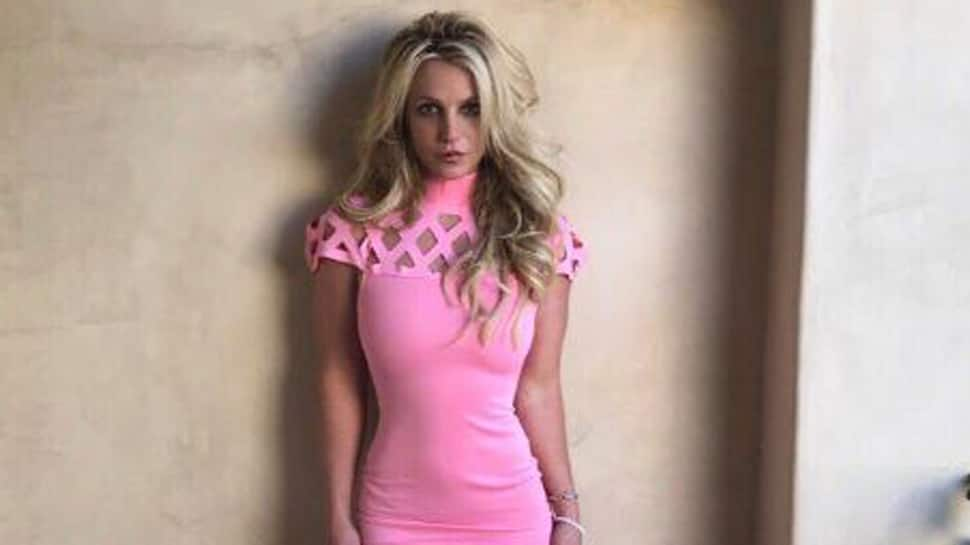 Britney Spears shows support for Dream Act