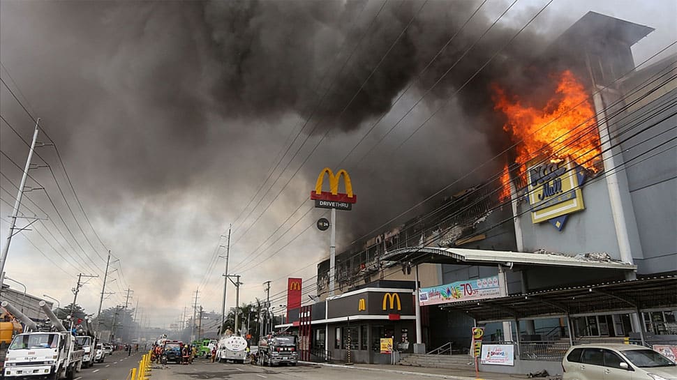 More than 30 bodies found, criminal probe into Philippine mall fire