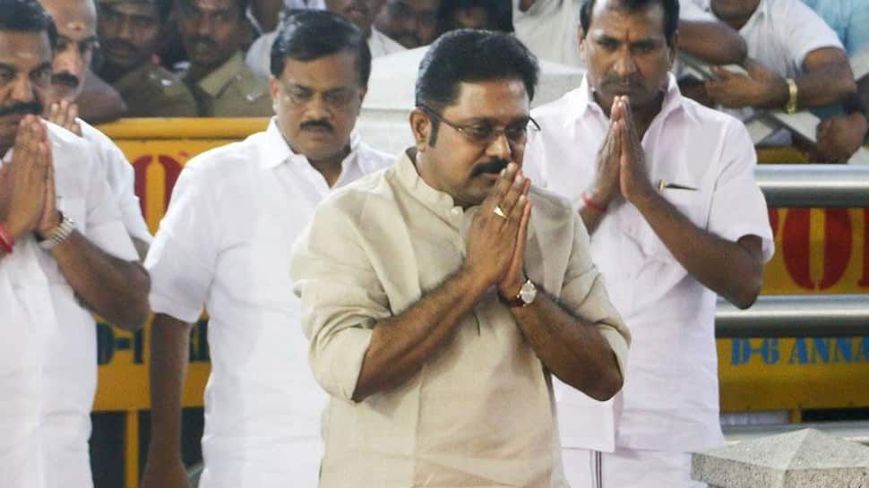 After RK Nagar bypoll win, Dhinakaran meets &#039;silent&#039; aunt Sasikala in jail 