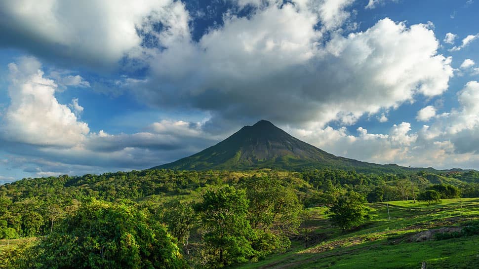 Ten Americans killed when plane crashes and burns in Costa Rica