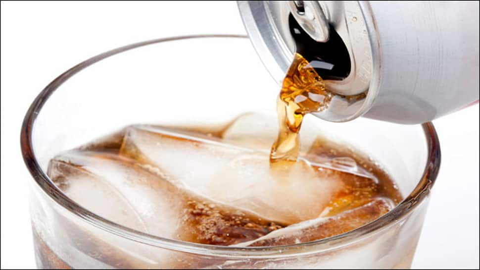 Research reveals another downside of drinking sugary drinks, juices – Read