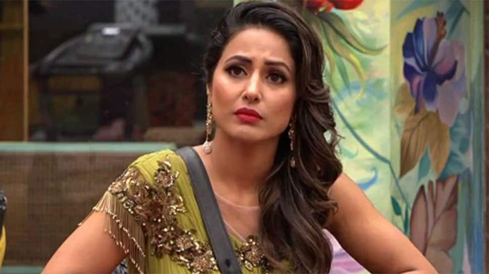 Bigg Boss 11: Fans go berserk at Mumbai mall, pull Hina Khan&#039;s hair—Video, pics