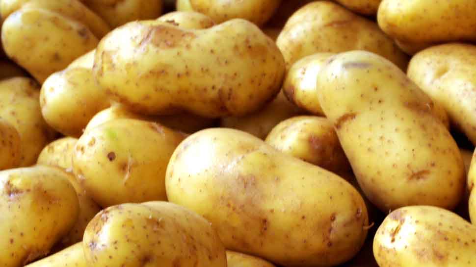 Potatoes dumped in Lucknow: Four policemen including Sub Inspector suspended