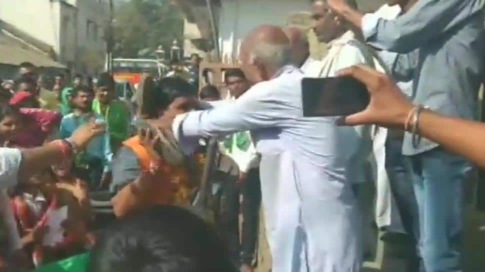 BJP candidate greeted with garland of shoes by angry local in Madhya Pradesh