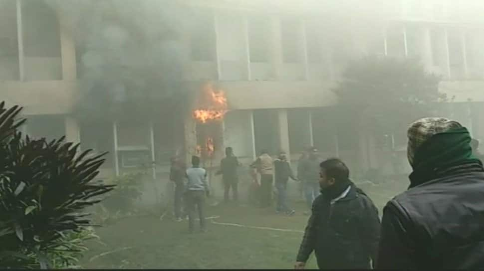 Fire breaks out at Baba Raghav Das Medical College in Gorakhpur, fire tenders rushed to the spot