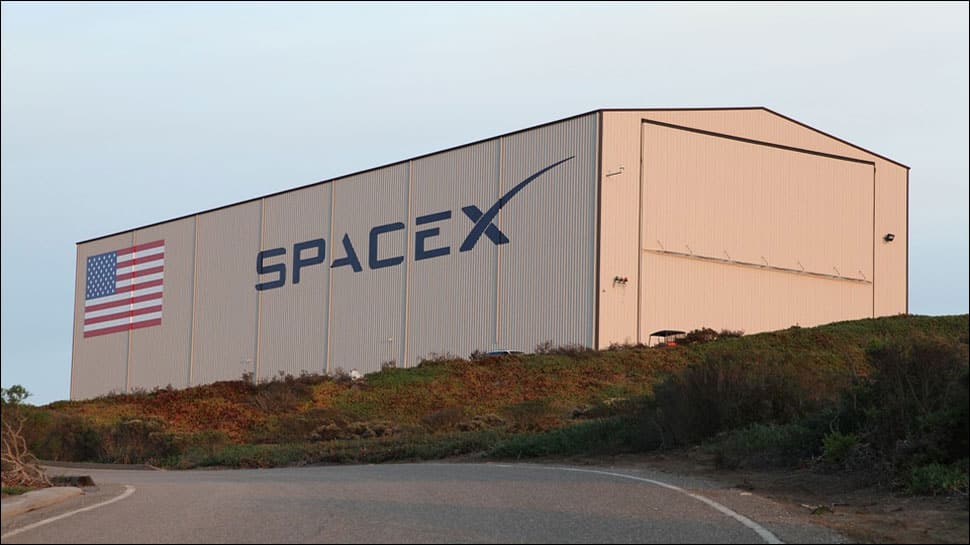 SpaceX launches secretive Zuma spacecraft