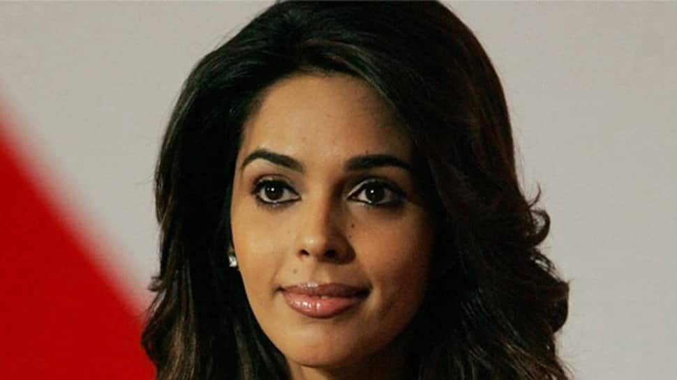 Mallika Sherawat evicted from her apartment in Paris? Here&#039;s the truth