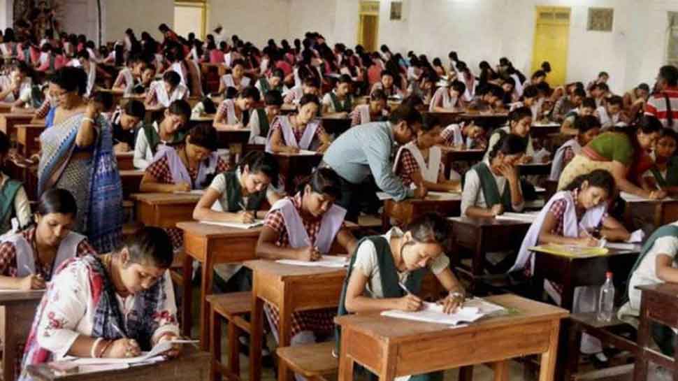 Supreme Court questions &#039;mandatory Hindu prayers&#039; in Kendriya Vidyalayas, sends notice to govt