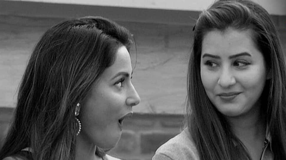 Bigg Boss 11: Did Hina Khan indirectly refer to Shilpa Shinde as a &#039;call girl&#039;? Watch shocking video