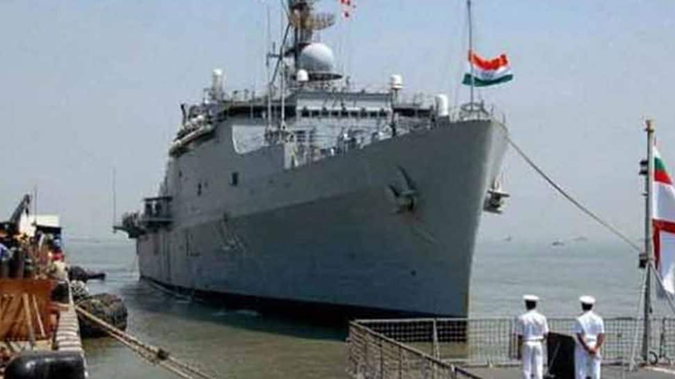 Navy obstructing Mumbai development, won&#039;t give an inch of land: Nitin Gadkari