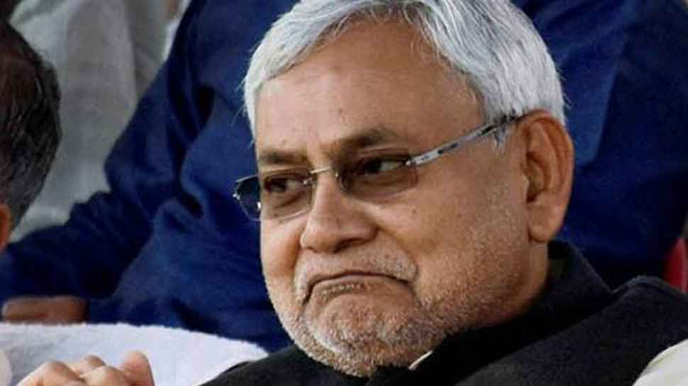 Nitish Kumar&#039;s convoy attacked, pelted with stones in Bihar; two injured