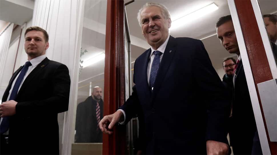 Czech presidential vote sets up Zeman-Drahos second round clash