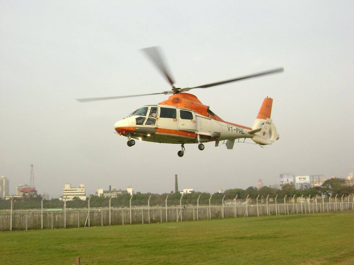 Mumbai chopper crash: 6 bodies found, search on for missing 1