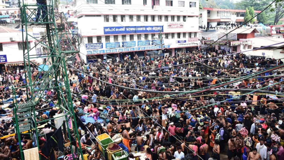 Lakhs witness &#039;celestial&#039; light at Sabarimala