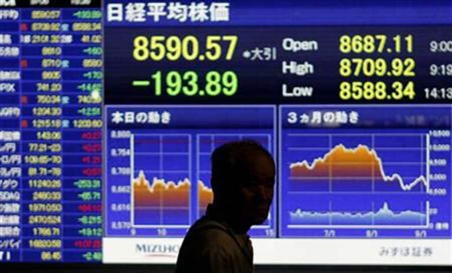 Nikkei closes at 26-year high on yen&#039;s softer tone