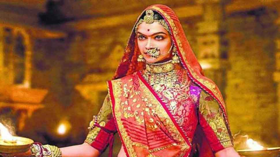 Karni Sena vandalises MP school for using &#039;Padmaavat&#039; track in function