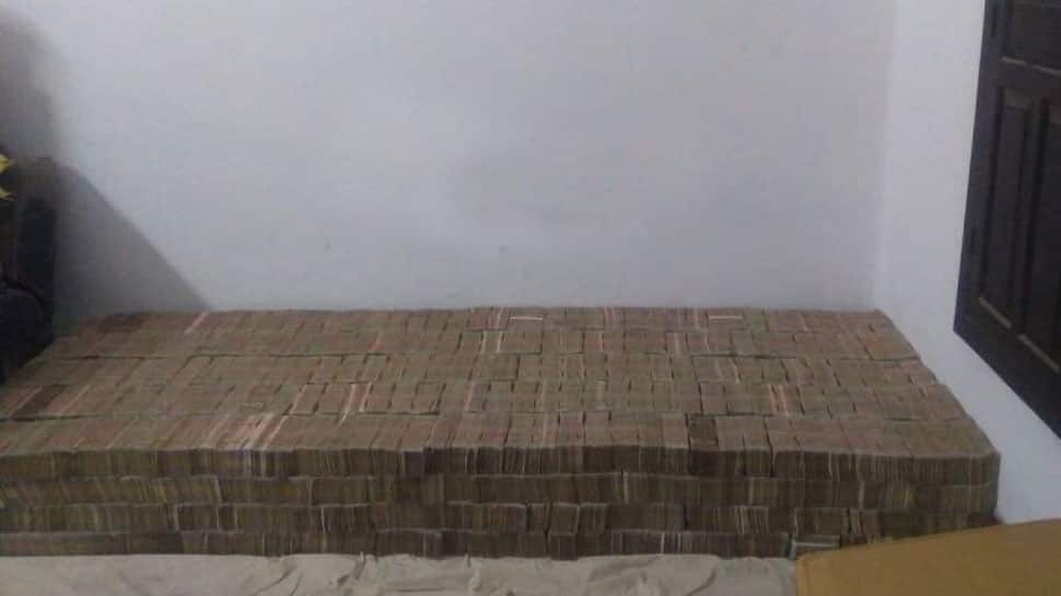 Over Rs 96 crore demonetised currency seized from a house in Kanpur