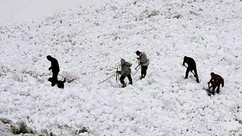 Avalanche warning for 7 districts in Kashmir till Thursday evening