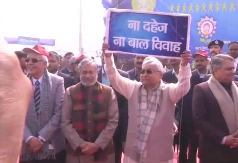 Nitish Kumar-led Bihar forms state-wide human chain to protest dowry menace