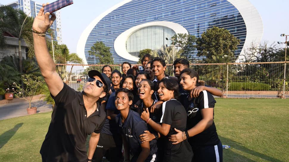 Sachin Tendulkar&#039;s visit inspires India&#039;s women team ahead of South Africa tour