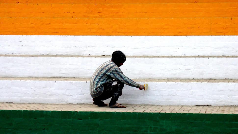 Republic Day 2018: Go desi, flaunt tricolour with pride!