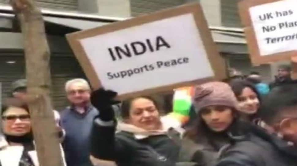 Indians blunt pro-Pakistan politician&#039;s calls for Azad Kashmir in London