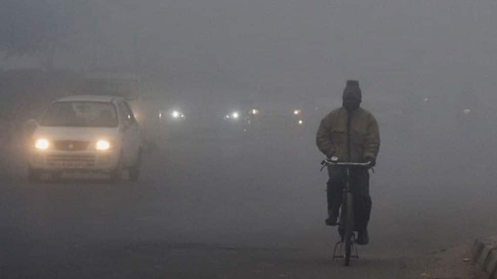 Cold morning in Delhi, minimum temperature below average