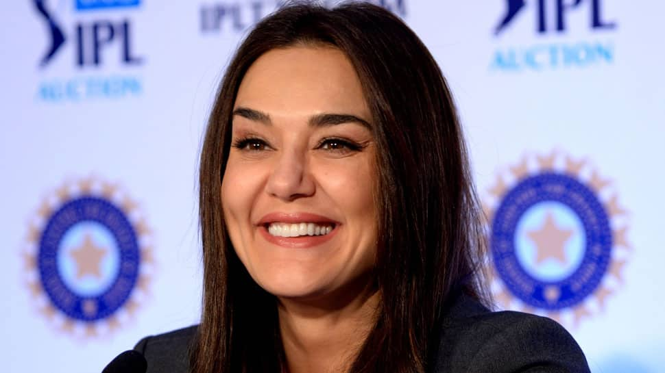 Preity Zinta strikes a pose with Juhi Chawla’s daughter Jahnavi Mehta – See pic