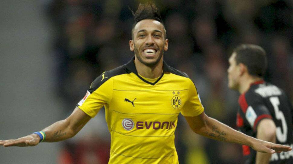 Arsenal sign Pierre-Emerick Aubameyang in club record transfer